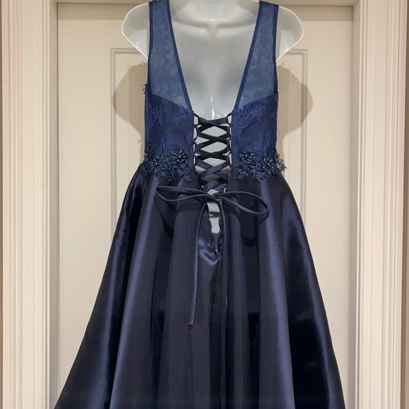 Prom Dress - Picture 4 of 5